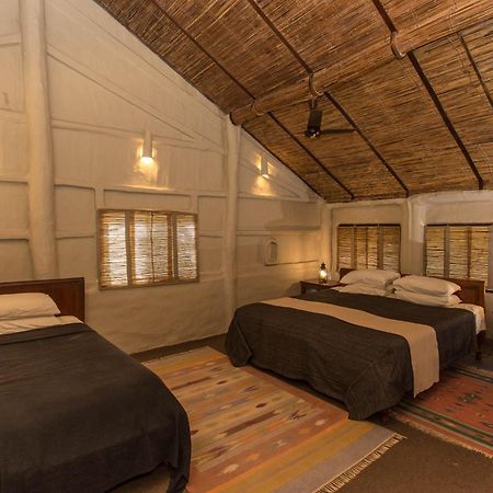Tiger Tops Tharu Lodge Csitvan Kültér fotó