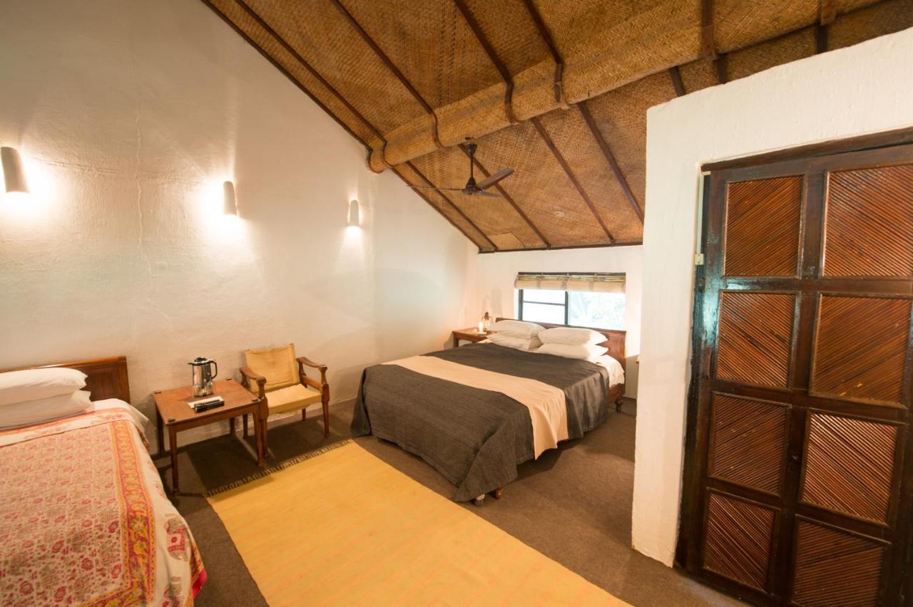 Tiger Tops Tharu Lodge Csitvan Kültér fotó