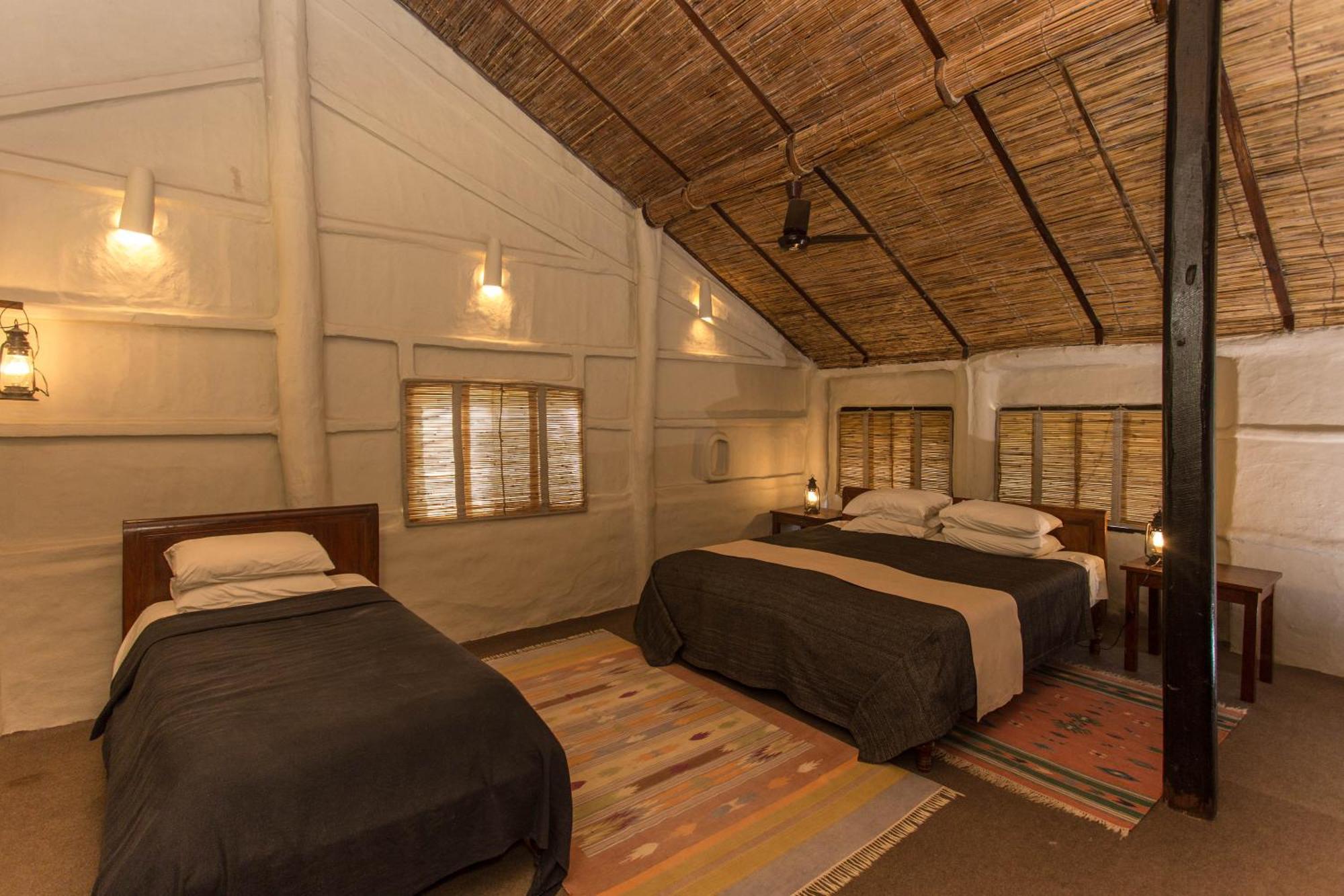 Tiger Tops Tharu Lodge Csitvan Kültér fotó