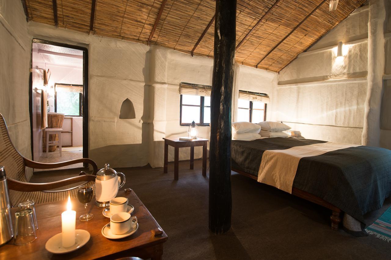 Tiger Tops Tharu Lodge Csitvan Kültér fotó